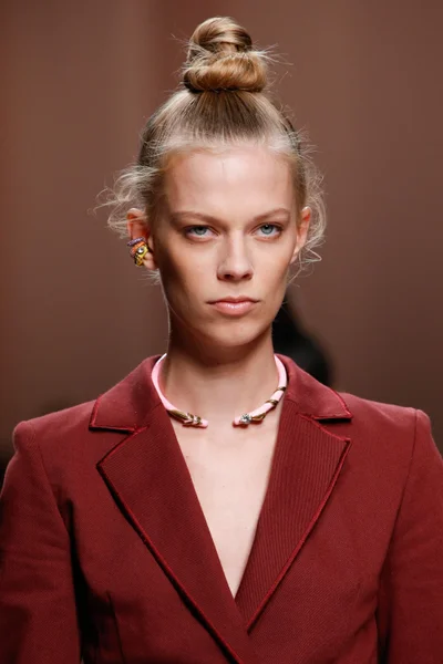 Look 106